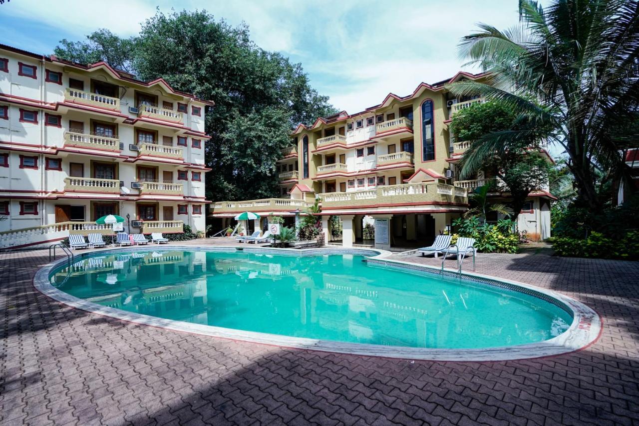 Highland Village Beach Resort Candolim Exterior photo