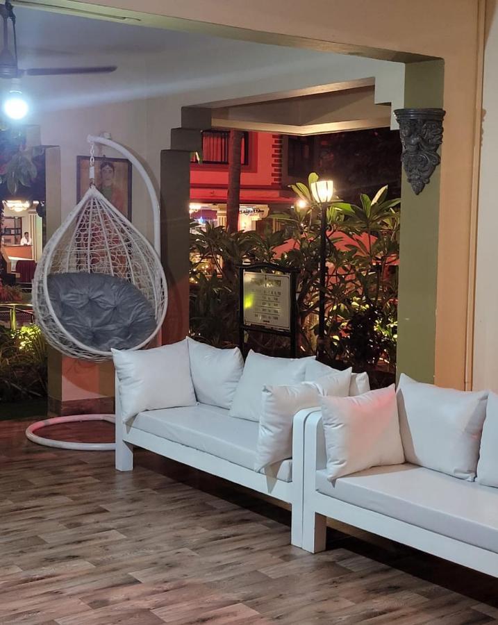 Highland Village Beach Resort Candolim Exterior photo