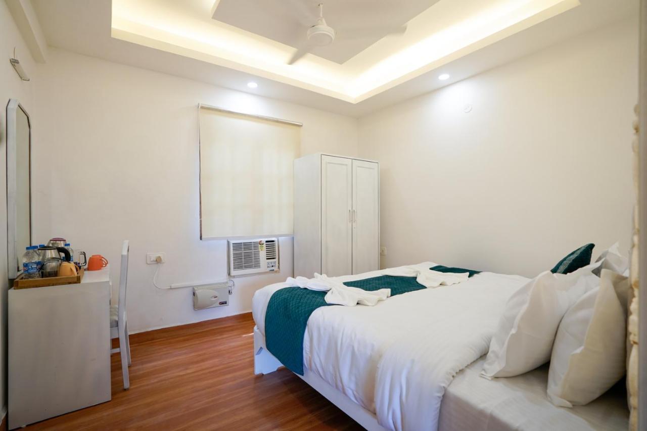 Highland Village Beach Resort Candolim Exterior photo
