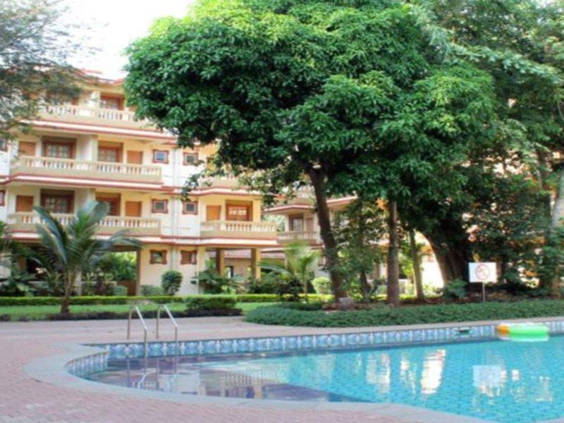 Highland Village Beach Resort Candolim Exterior photo