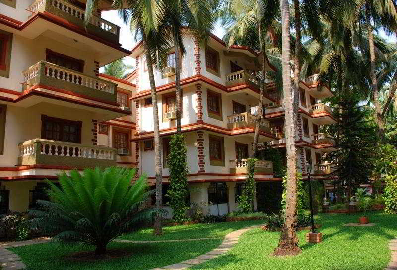 Highland Village Beach Resort Candolim Exterior photo