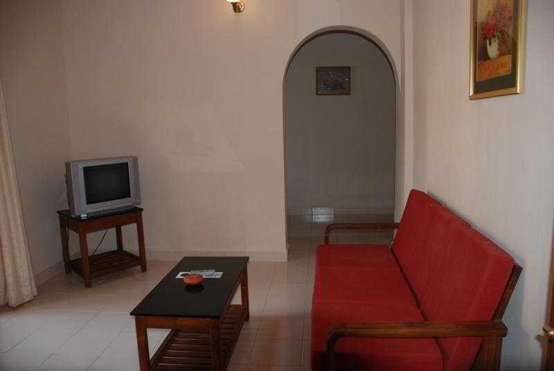 Highland Village Beach Resort Candolim Exterior photo